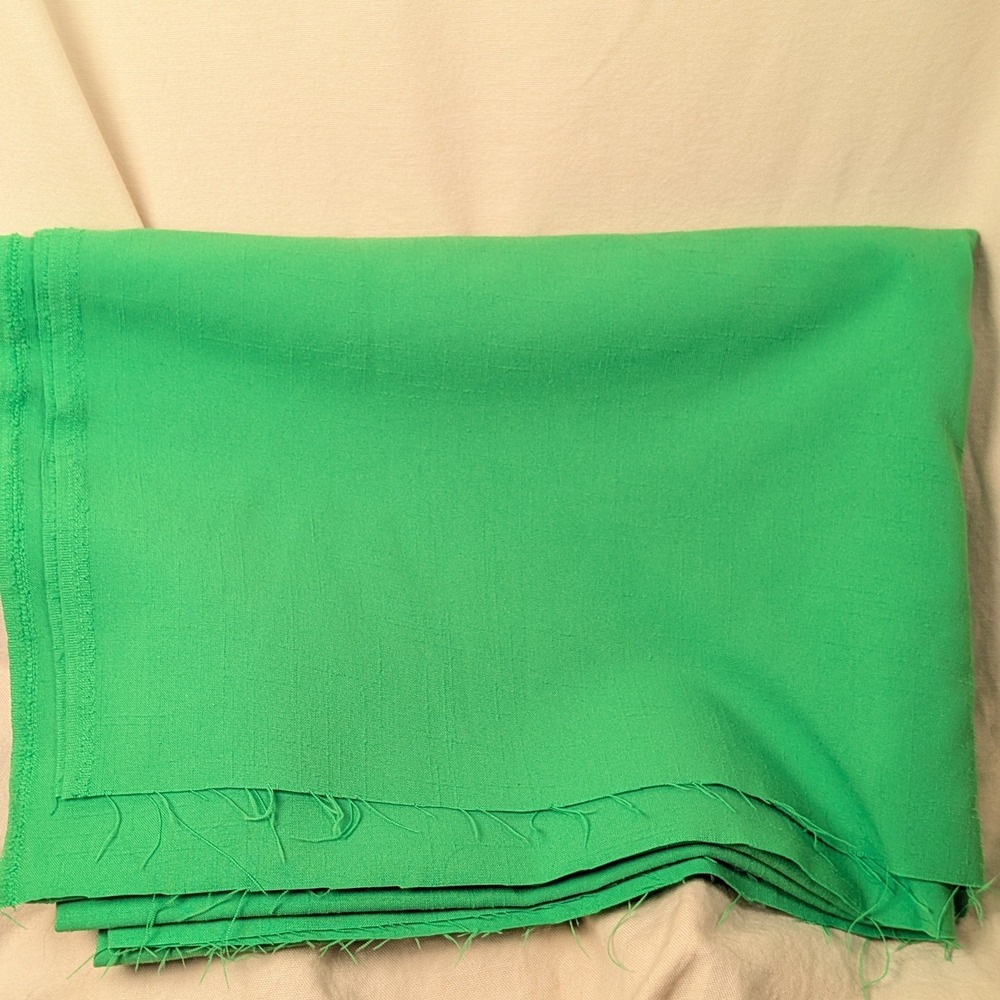 Vintage Kelly Green Textured Fabric Solid Mid-Weight Sewing Crafting 2.5 Yards